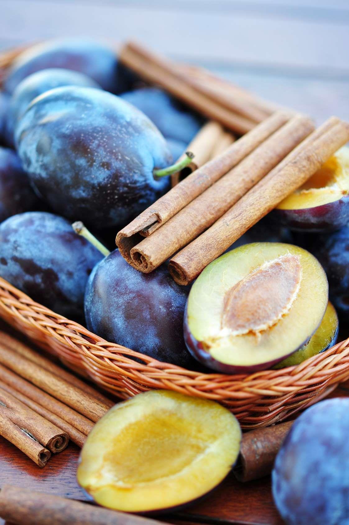 Bio Pflaumen-Zauber: Likör mit Zimt & 20% Bio Pflaumensaft